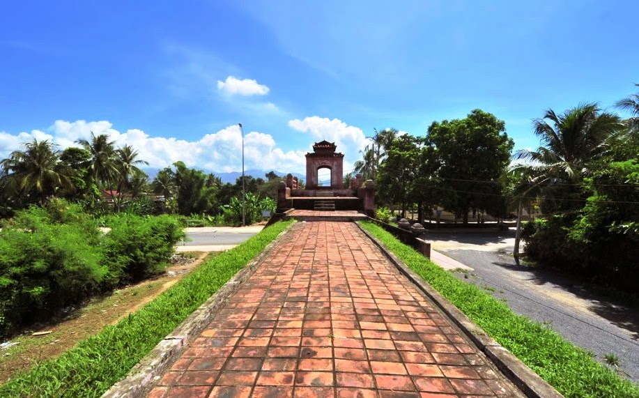 Thành cổ Diên Khánh